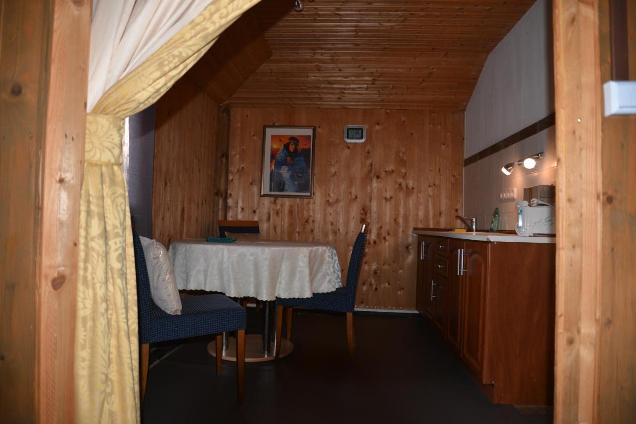 Gaestehaus Kevin Schult Берлин Екстериор снимка